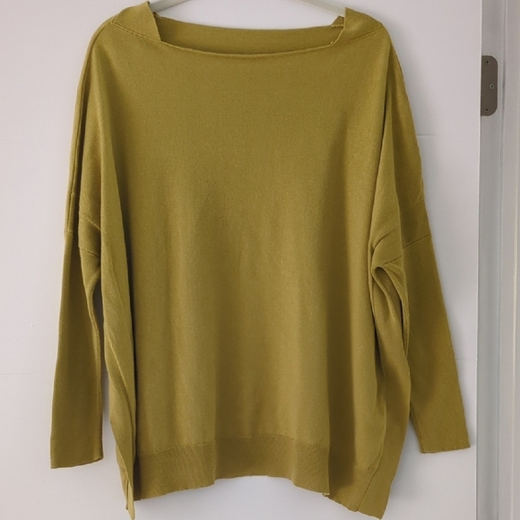 Planet by Lauren G.Oversized lagenlook 🍋‍🟩green side slits pimacotton pullover - Picture 1 of 5